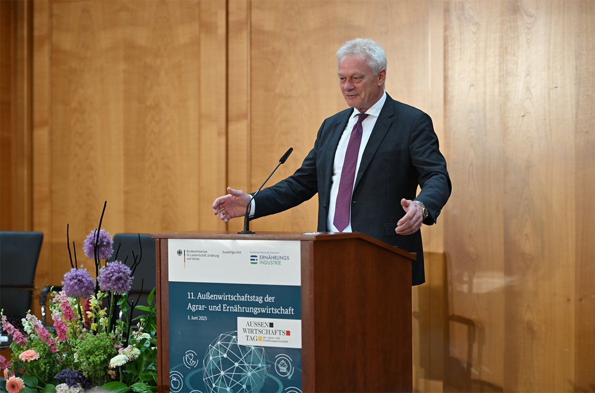 Alois Rainer MdB spricht beim 11. Außenwirtschaftstag der Agrar- und Ernährungswirtschaft am 3. Juni 2025 in Berlin – Veranstaltung von BMEL, Auswärtigem Amt und der Bundesvereinigung der Deutschen Ernährungsindustrie.