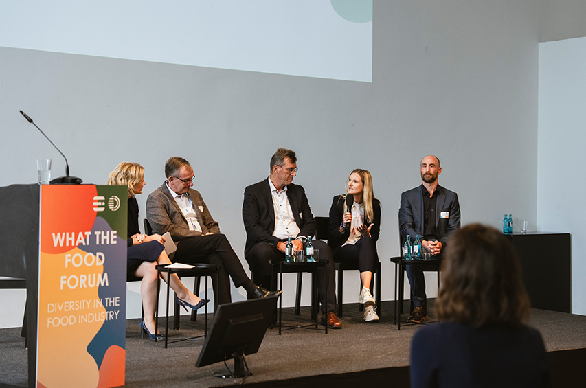 Prof. Claudia Kardys – Professorin für Ernährungskommunikation und Public Health, Hochschule Niederrhein diskutiert auf dem What the Food-Forum „Diversity in the Food Industry“