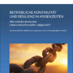 Titelseite der BVE- und AFC-Studie „Betriebliche Kontinuität und Resilienz in Krisenzeiten“ zum Risiko- und Krisenmanagement in der Ernährungsindustrie 2026. Das Titelbild zeigt eine massive Metallkette im warmen Licht als Symbol für Widerstandsfähigkeit und Resilienz.