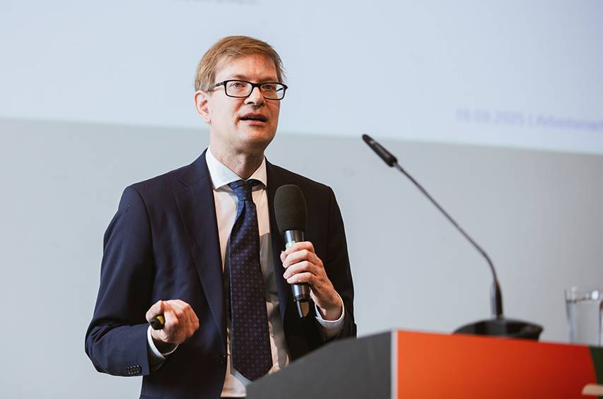 Impulsvortrag: Arbeitsmarkt & Integration – Chancen für Fachkräfte in der Ernährungsbranche von Prof. Panu Poutvaara – Leiter des ifo Zentrums für Migration und Entwicklungsökonomik