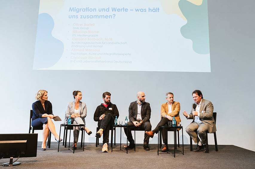 Christoph Minhoff diskutiert auf dem What the Food-Forum „Diversity in the Food Industry“
